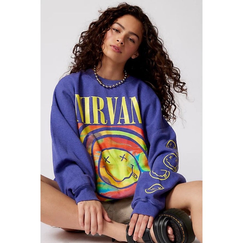 Urban Outfitters Nirvana Smiley Face Graphic Sweatshirt Purple
Oversized S/M